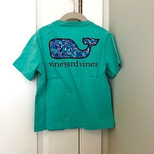 Vineyard Vines Boys Whale Pocket T-shirt (size 5)